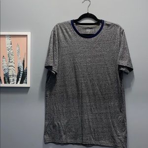Mens Old Navy Tshirt